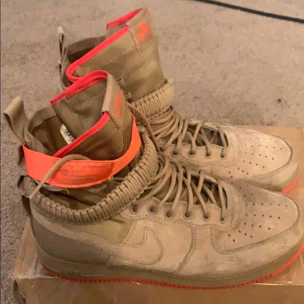 Nike SF Force 1